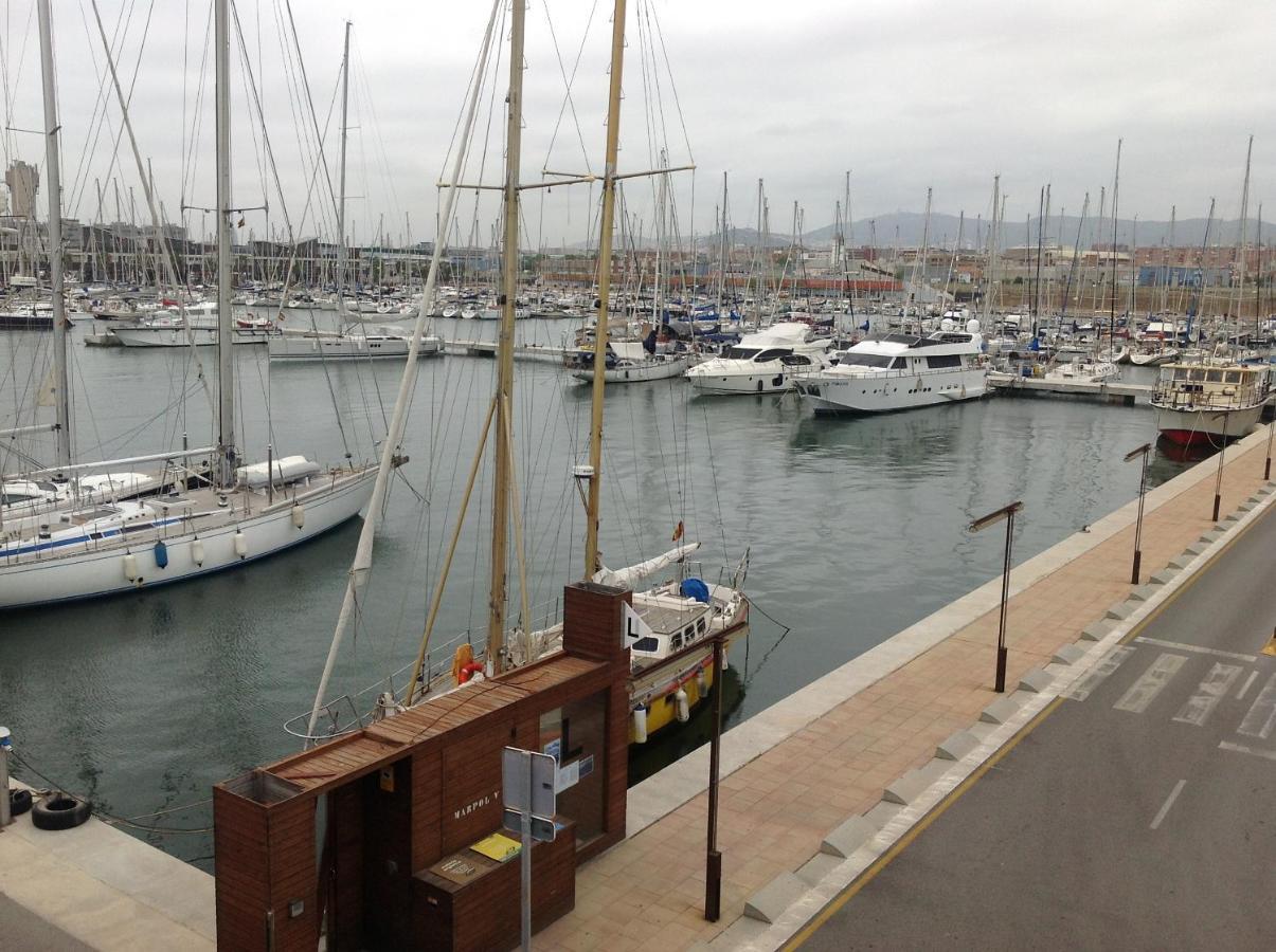 Badalona Beach Apartment Εξωτερικό φωτογραφία
