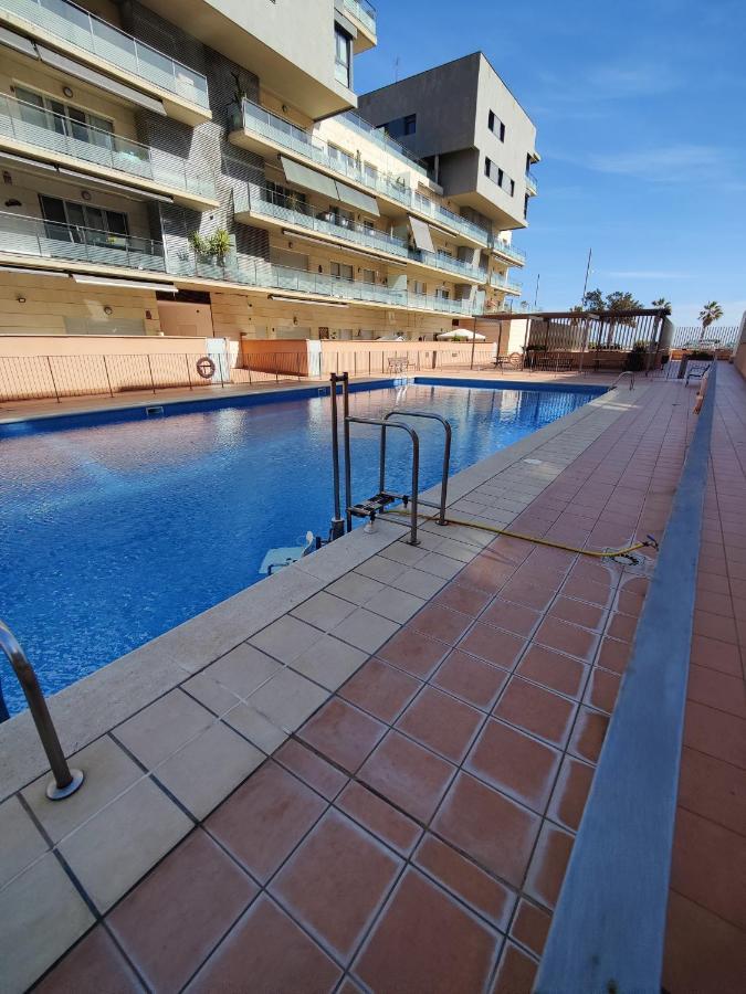Badalona Beach Apartment Εξωτερικό φωτογραφία